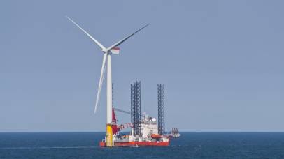 Wind turbines manufacturers halt race for size to focus on price and delivery